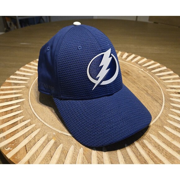 lightening Patch Hat Pro Fitted Mens Cap  S/M - Picture 2 of 10
